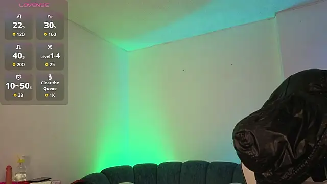 Snapshot of Bafomet_ chatting on 01-13-26, 04:33 Bafomet online show from 01-13-26, 04:33