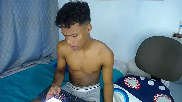 Snapshot of black_men9 chatting on 04-11-26, 11:03 black men9 online show from 04-11-26, 11:03