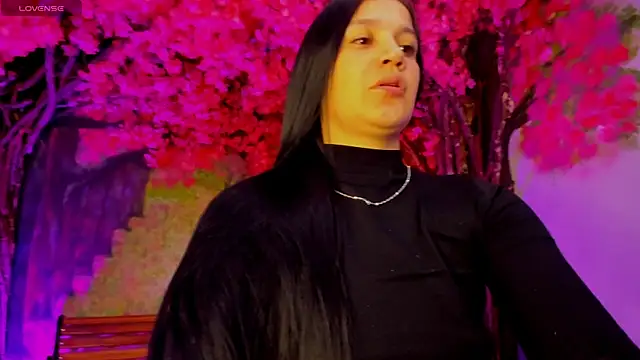 marahanson  online show from 01-06-26, 07:07