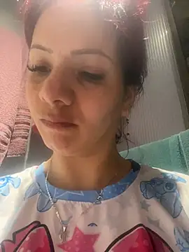 Snapshot of Scarlett__Noir chatting on 02-18-26, 04:47 Scarlett Noir online show from 02-18-26, 04:47