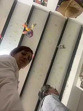 Snapshot of Scarlett__Noir chatting on 02-24-26, 03:35 Scarlett Noir online show from 02-24-26, 03:35