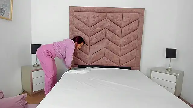 Scarlett  Noir online show from 03-24-26, 09:15