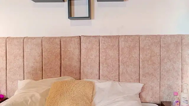 Zoehot 11 online show from 03-11-26, 02:22