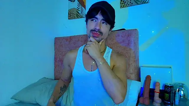 Snapshot of Ethan_Briggs chatting on 01-09-26, 03:13 Ethan Briggs online show from 01-09-26, 03:13