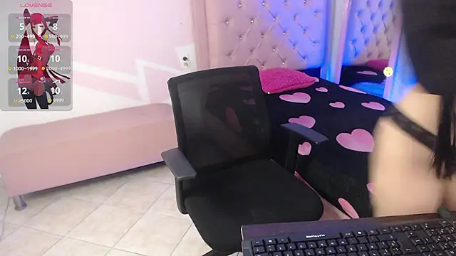 britany teen18 online show from 12-19-25, 09:17