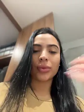 ValeriaTorress  online show from 04-15-26, 01:15