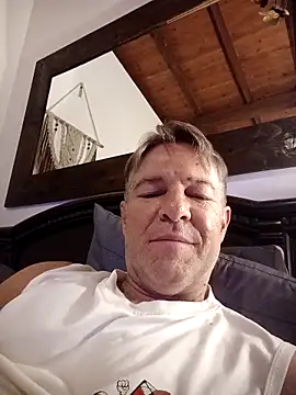 Snapshot of TommyLopez chatting on 02-02-26, 02:43 TommyLopez online show from 02-02-26, 02:43