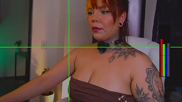 Snapshot of erothopia__ chatting on 12-17-25, 07:30 erothopia online show from 12-17-25, 07:30