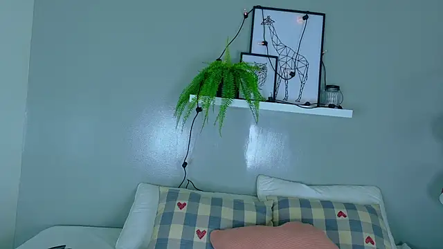 Miia Anderson online show from 02-17-26, 08:06