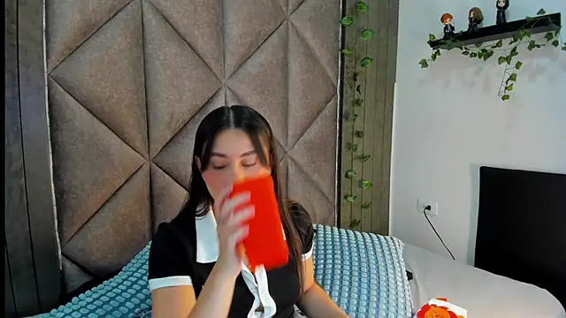 Miia Anderson online show from 02-23-26, 12:06