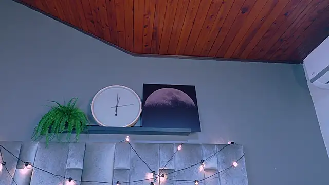 Miia Anderson online show from 03-07-26, 12:10