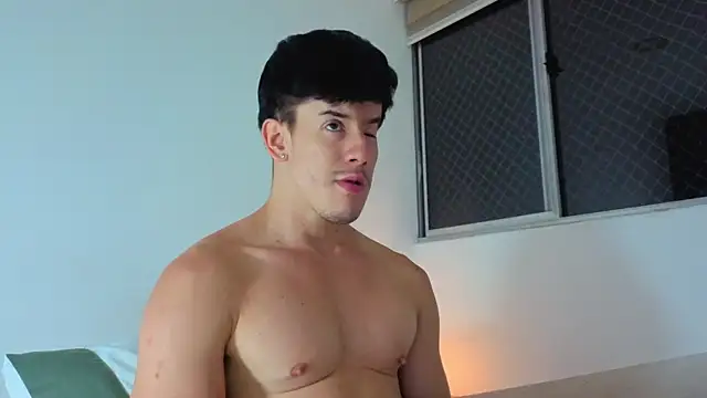 maxxcooper1 online show from 01-08-26, 05:13