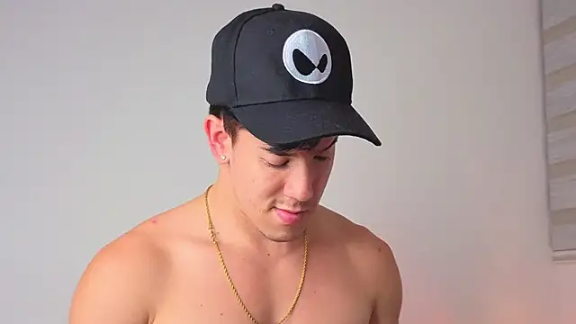 maxxcooper1 online show from 01-13-26, 02:59