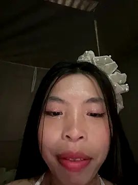 Snapshot of lux-su chatting on 12-22-25, 03:17 lux-su online show from 12-22-25, 03:17