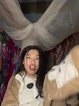 Snapshot of lux-su chatting on 02-02-26, 04:50 lux-su online show from 02-02-26, 04:50