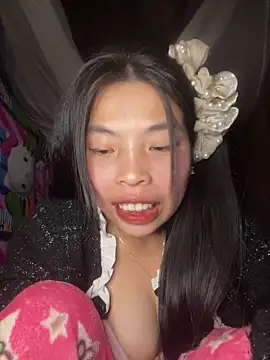 Snapshot of lux-su chatting on 02-13-26, 07:47 lux-su online show from 02-13-26, 07:47