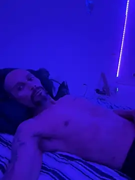 faces818 online show from 04-15-26, 03:56