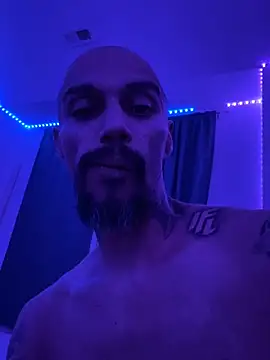 faces818 online show from 04-19-26, 03:40