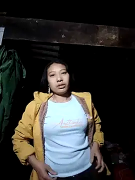 Snapshot of baby8822 chatting on 12-21-25, 06:42 baby8822 online show from 12-21-25, 06:42