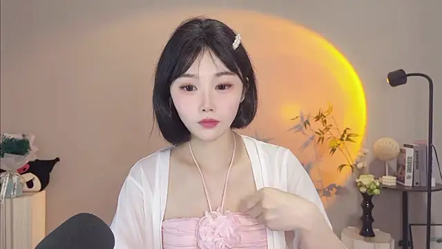 Pinkgirl520 online show from 05-31-26, 02:28