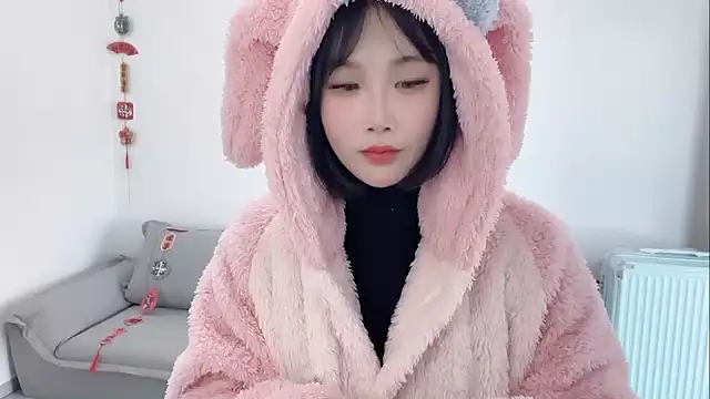 Pinkgirl520 online show from 02-14-26, 06:57