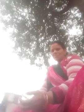 Snapshot of Pinki_rajak chatting on 02-01-26, 03:27 Pinki rajak online show from 02-01-26, 03:27