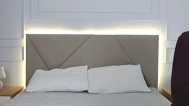 AmeliStark online show from 12-18-25, 01:26