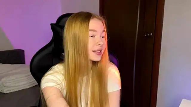 LumiSun online show from 12-19-25, 04:53