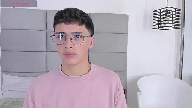 JoshClaarktt online show from 03-17-26, 04:04