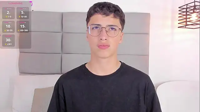 JoshClaarktt online show from 04-19-26, 04:02