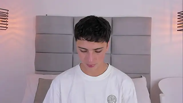 JoshClaarktt online show from 04-26-26, 04:10