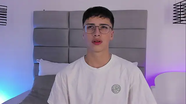 JoshClaarktt online show from 05-15-26, 04:21