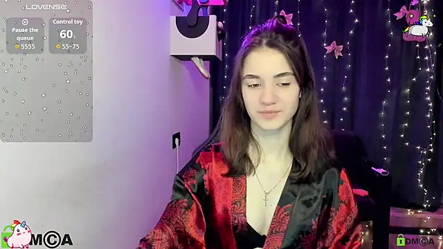 Snapshot of Evangelique chatting on 02-28-26, 08:03 Evangelique online show from 02-28-26, 08:03