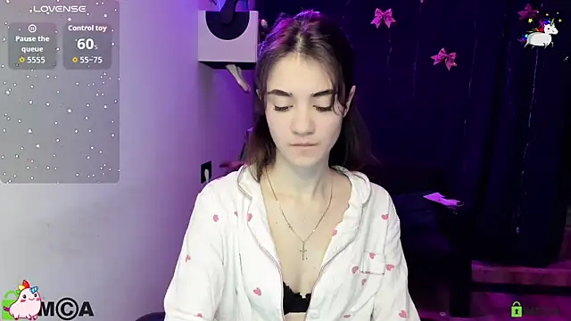 Snapshot of Evangelique chatting on 02-18-26, 11:17 Evangelique online show from 02-18-26, 11:17