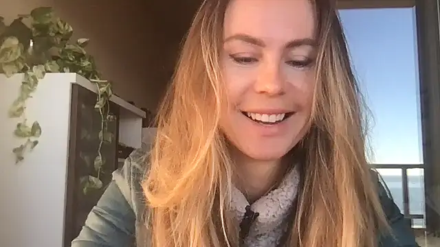 Snapshot of LeMilf chatting on 01-12-26, 09:16 LeMilf online show from 01-12-26, 09:16