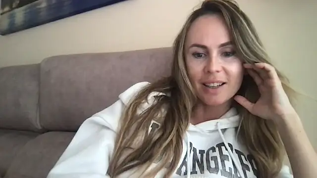 LeMilf online show from 03-08-26, 03:37