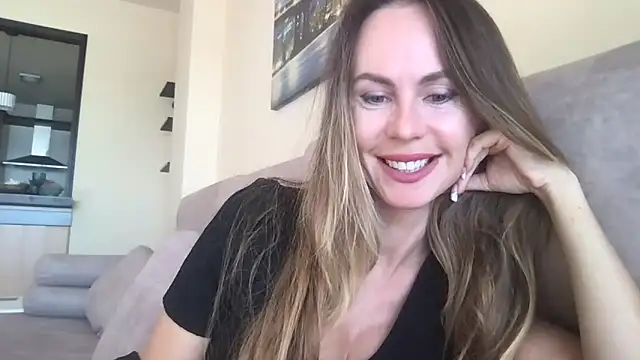 Snapshot of LeMilf chatting on 12-22-25, 11:43 LeMilf online show from 12-22-25, 11:43