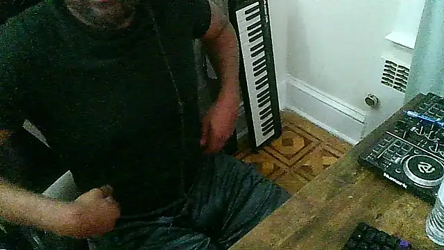 MrUnintentional online show from 01-11-26, 04:08