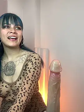 Adelaindiamond  online show from 06-04-26, 12:43