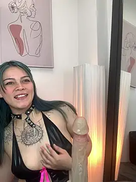 Adelaindiamond  online show from 07-10-26, 02:28