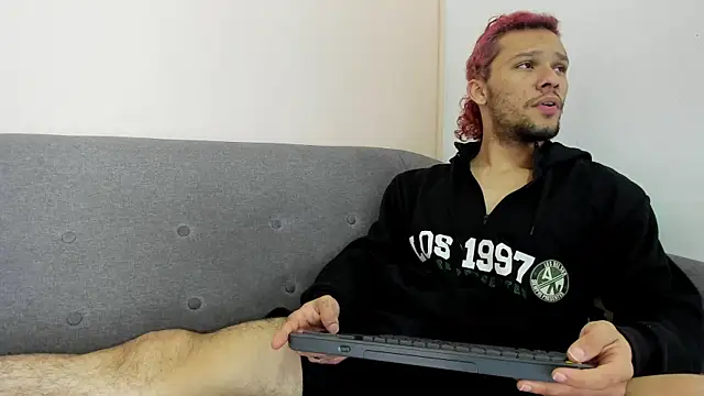 TAYSON SCOTT online show from 01-17-26, 01:15