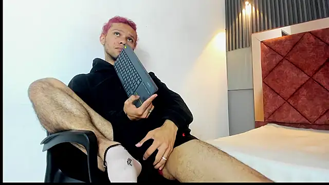 Snapshot of TAYSON_SCOTT chatting on 12-22-25, 12:16 TAYSON SCOTT online show from 12-22-25, 12:16