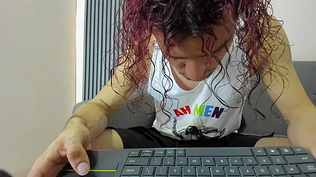 TAYSON SCOTT online show from 02-20-26, 01:13