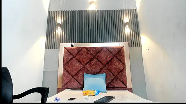 Snapshot of TAYSON_SCOTT chatting on 12-19-25, 12:07 TAYSON SCOTT online show from 12-19-25, 12:07