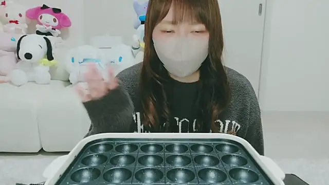 yuyuchan   online show from 02-25-26, 10:15