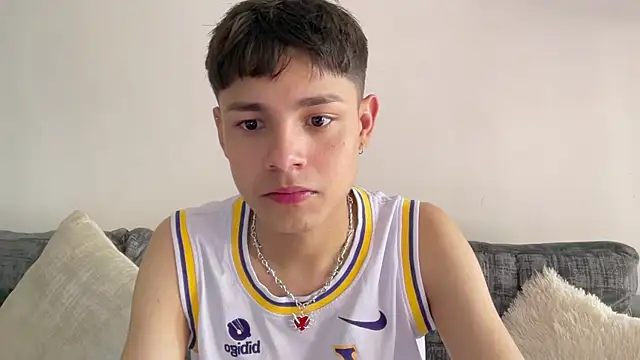 Andy Belier23 online show from 04-06-26, 04:52