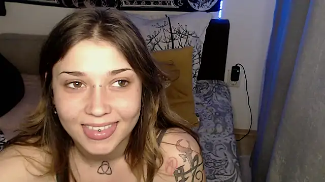 AlienforTwenty online show from 04-21-26, 04:35