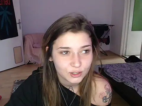 AlienforTwenty online show from 12-23-25, 10:14