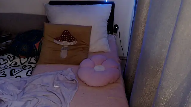 AlienforTwenty online show from 04-18-26, 04:26