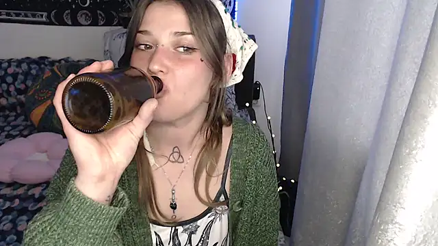 AlienforTwenty online show from 04-14-26, 12:10